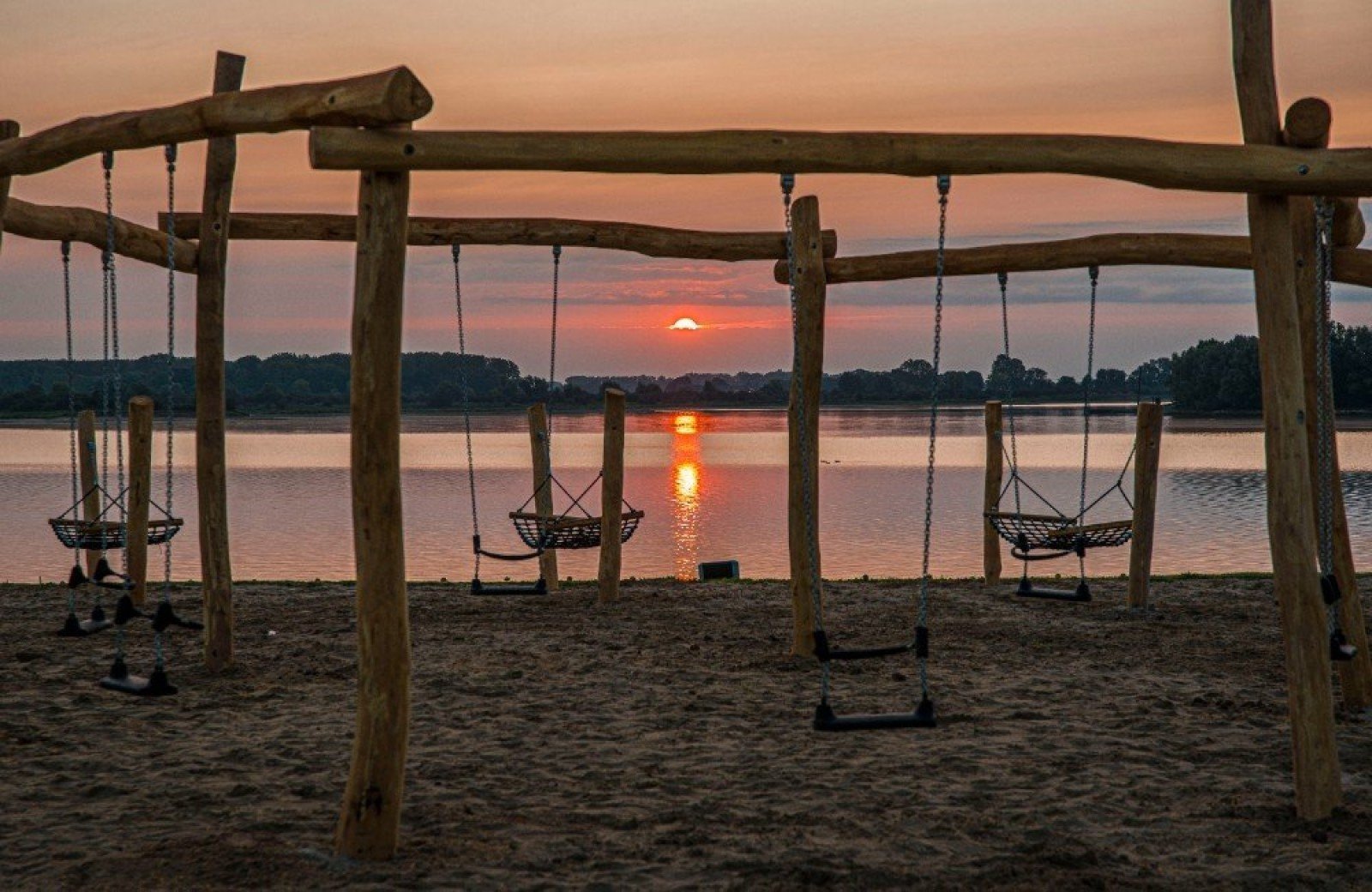 Camping met jachthaven ligweide