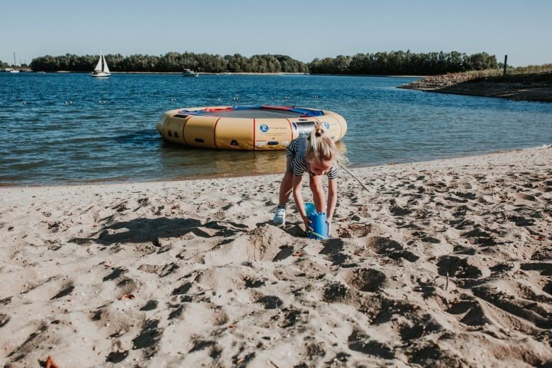Feriendorf am See mit Privatstrand
