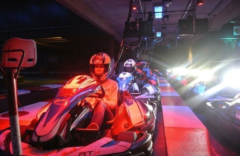 Indoor Kartbahn
