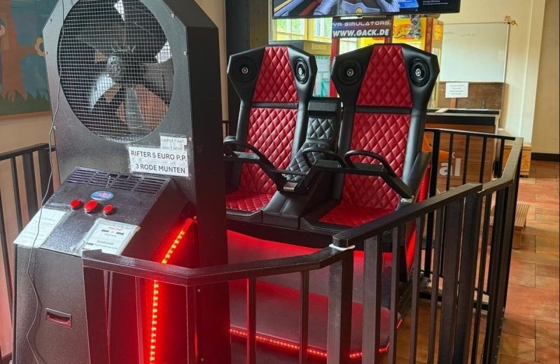 Race simulator bij binnenspeeltuin de veerstal lathum