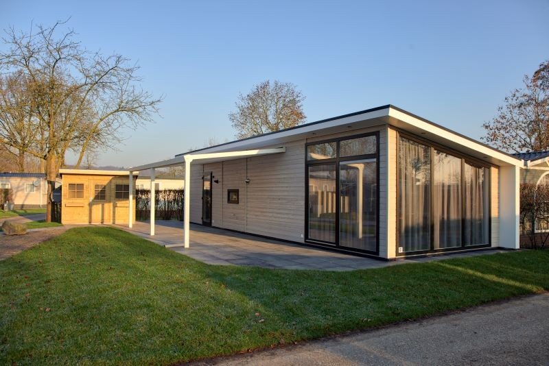 Urlaub am See Holland im Chalet